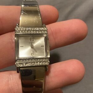 Guess watch needs battery